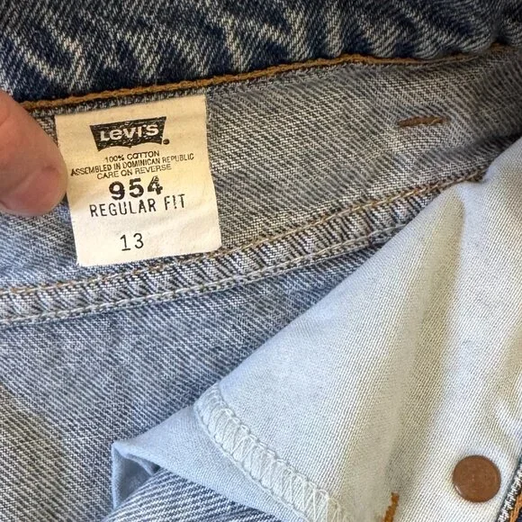 Levi Vintage Short - Picture 2 of 3